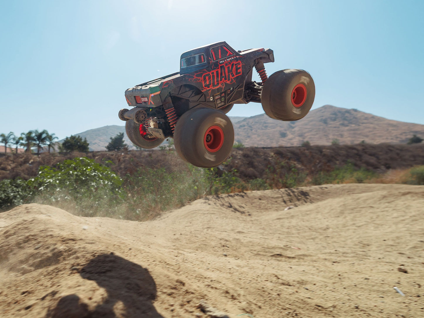 ARRMA QUAKE GROM 4X4 RTR 1/16 Monster Truck Red. C-ARA2137T1