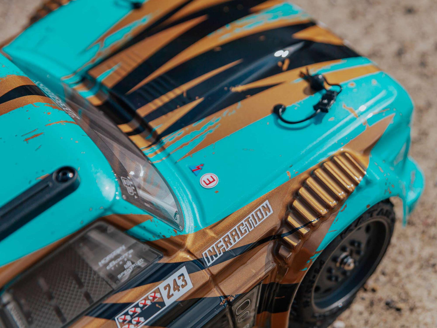 ARRMA INFRACTION 4X4 1/8 MEGA Resto-Mod Truck RTR Int, Teal/Bronze
