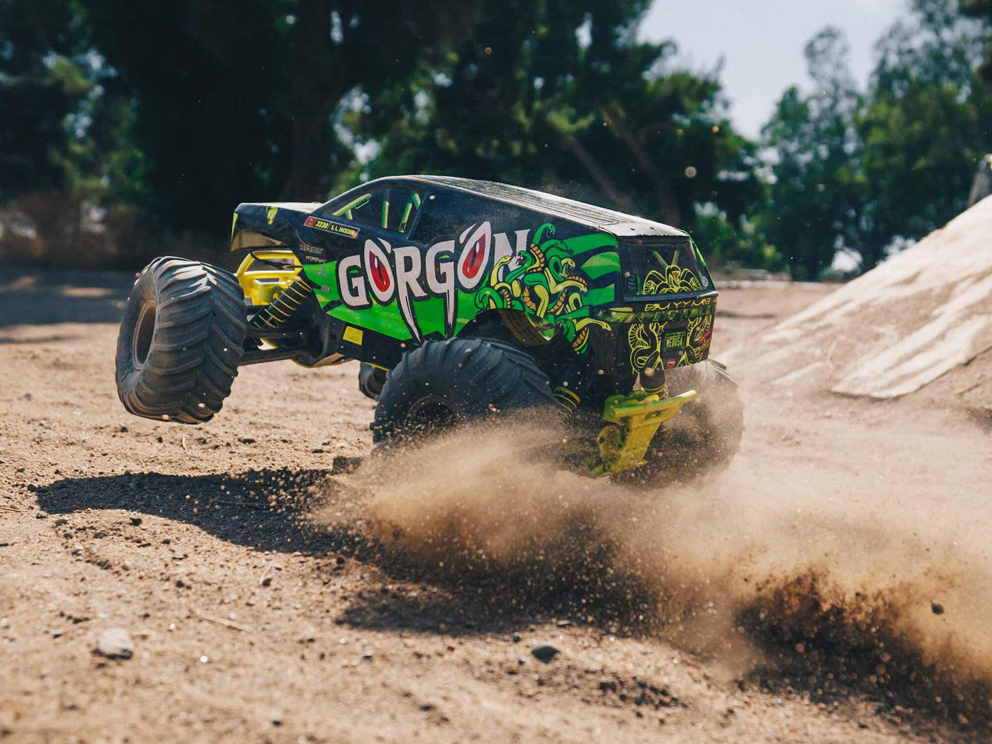 ARRMA Gorgon 2wd MT 1/10 RTR Smart w/8.4v Batt/USB Charger Yellow