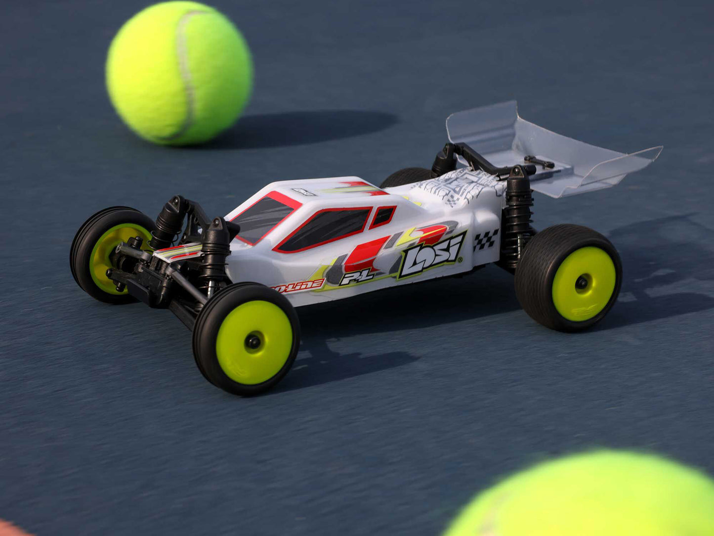 LOSI 1/24 Micro-B 2WD Buggy RTR White.           C-LOS00007T1