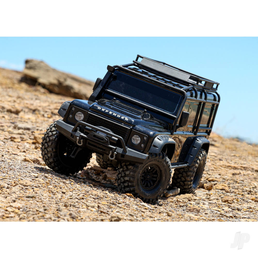 TRAXXAS TRX-4 Land Rover Defender 1:10 4X4 Electric Trail Crawler with Winch, Black (+ TQi 4-ch, XL-5 HV, Titan 550)
