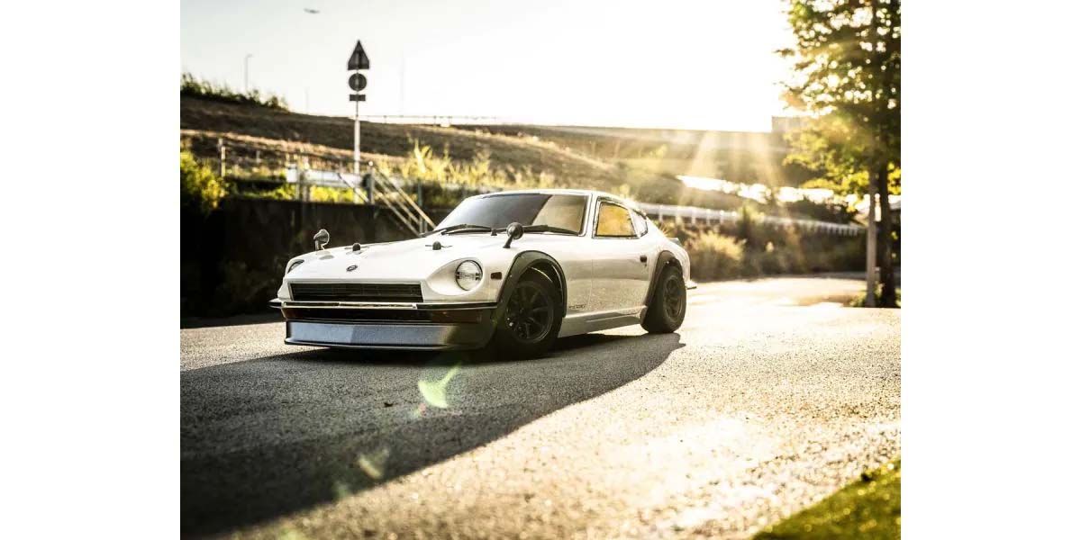 Kyosho Fazer MK2 Datsun 240Z 1971 Tuned Ver. White 1:10 Readyset